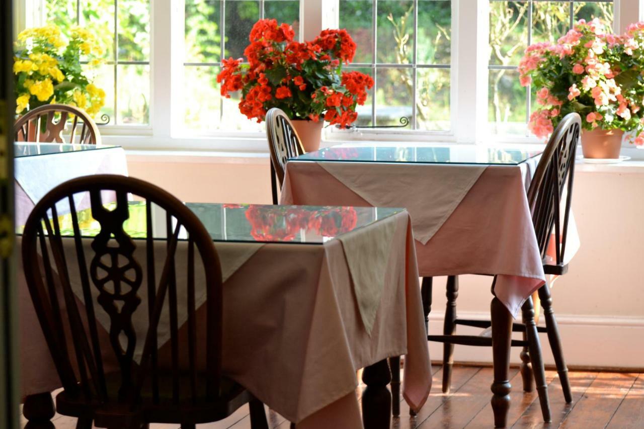 Hatsue Guest House Camberley Eksteriør bilde